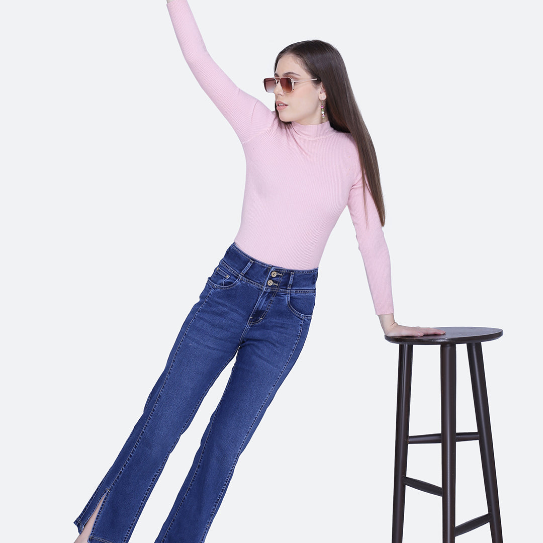 Broad belt front slit straight fit jeans