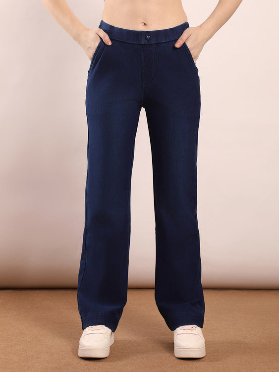 Elastic waistband straight fit jeans