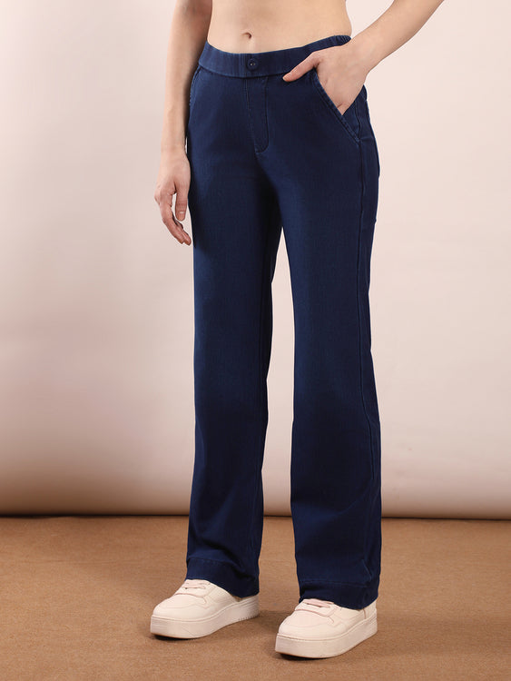Elastic waistband straight fit jeans