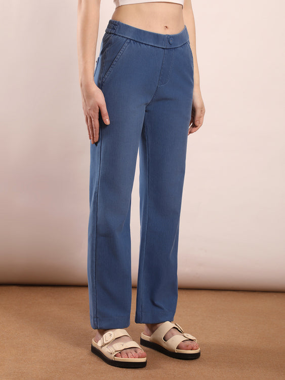Elastic waistband straight fit jeans