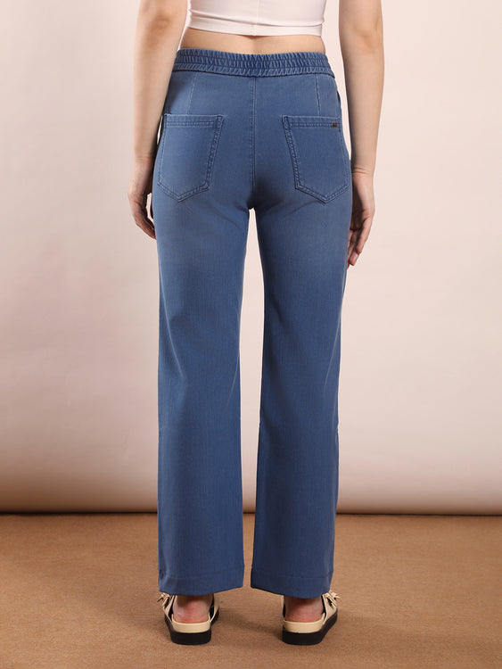 Elastic waistband straight fit jeans