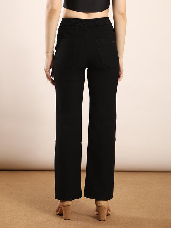 Elastic waistband straight fit jeans