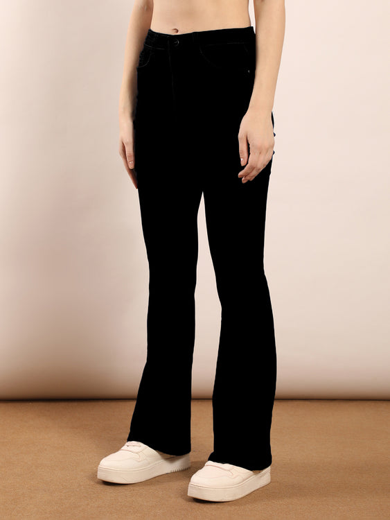 Basic Bootcut Jeans