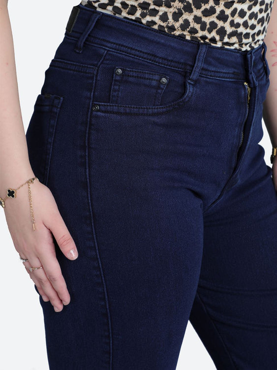 Basic straight fit jeans