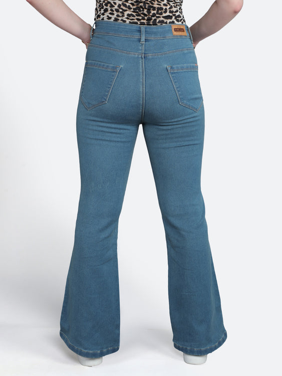 Basic Bootcut Jeans