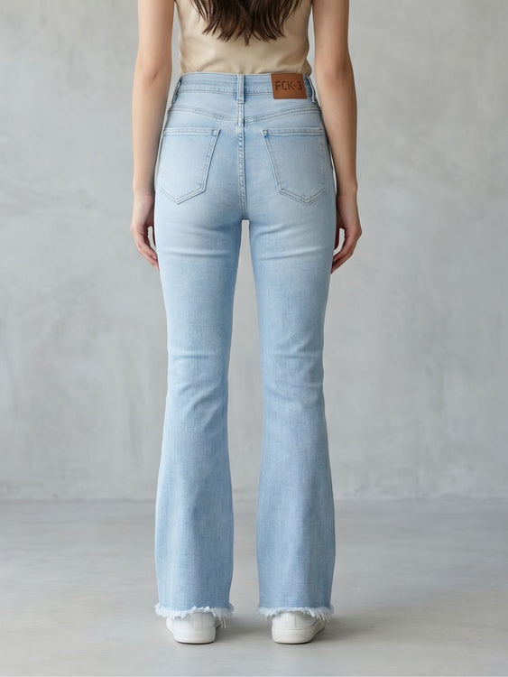Basic Bootcut Jeans
