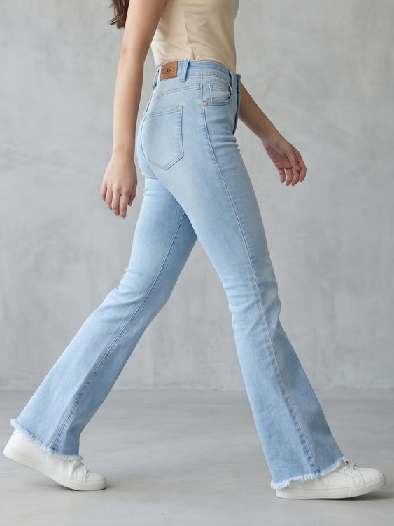 Basic Bootcut Jeans