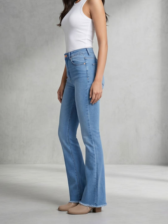 Basic Bootcut Jeans