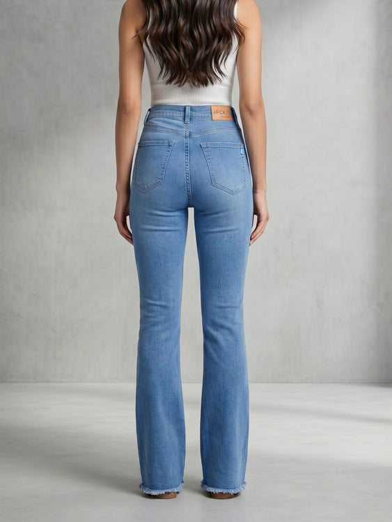 Basic Bootcut Jeans