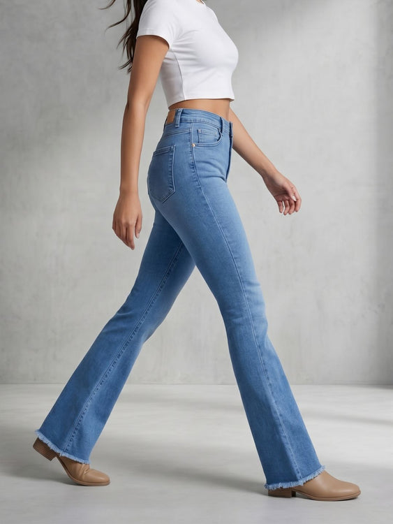 Basic Bootcut Jeans