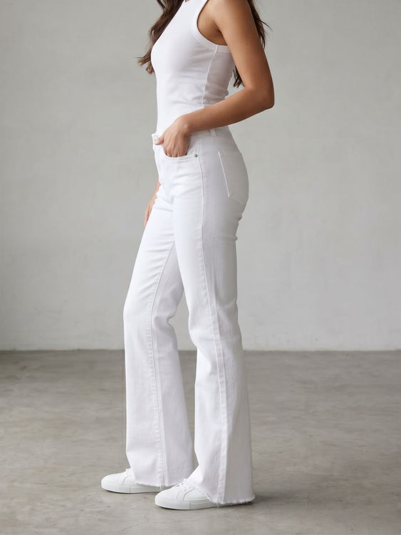 Basic Bootcut Jeans