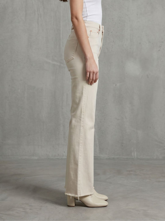 Basic Bootcut Jeans