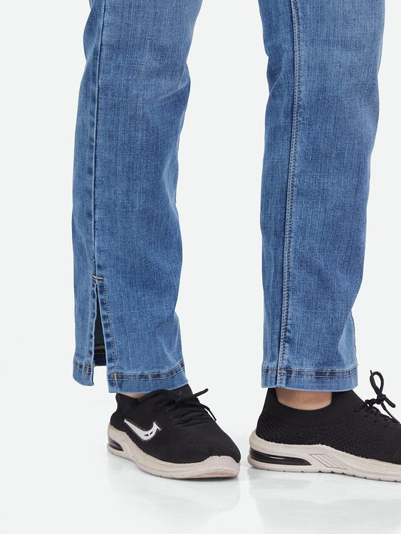 Slit cut stretchable denim jeans