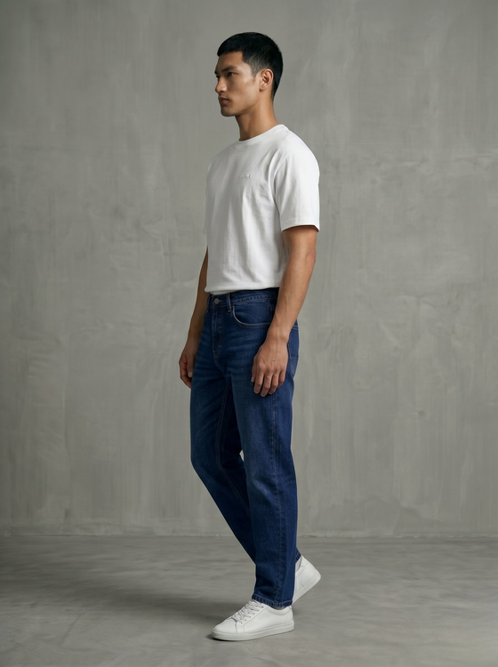Basic Straight Fit Jeans
