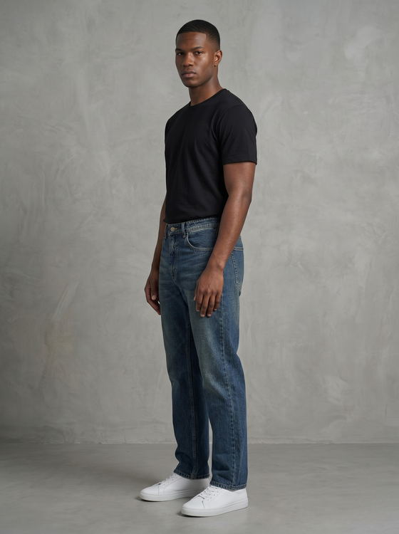 Basic Straight Fit Jeans