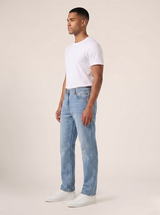 Basic Straight Fit Jeans