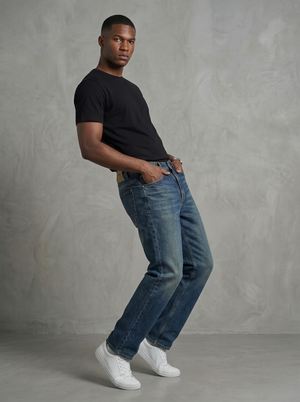 STRAIGHT FIT